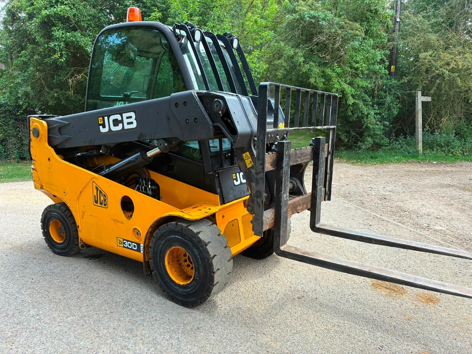 JCB TLT 30D Telescopic Boom Forklift